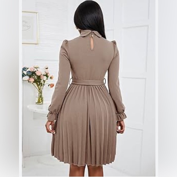 Summer 23 Turtleneck Flounce Sleeve Pleated Hem Belted Dress Antiy Color Apricot - Picture 4 of 9